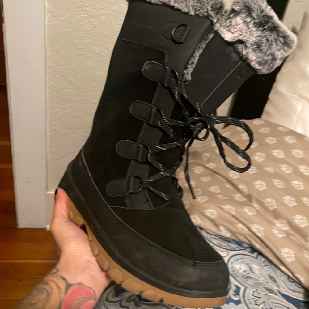 Winter boots